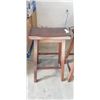 Image 4 : PAIR OF SADDLE SEAT BAR STOOLS
