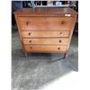 Image 1 : VINTAGE 4 DRAWER DRESSER