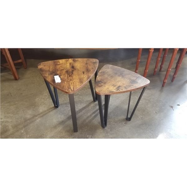 PAIR OF NESTING MODERN SIDE TABLES