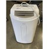 Image 1 : GREE PORTABLE AC UNIT 12K BTU WITH REMOTE AND ACCESSORIES, WORKING