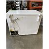 Image 3 : KENMORE DEEP FREEZE CHEST FREEZER WITH KEYS, CLEAN CONIDTION, WORKING