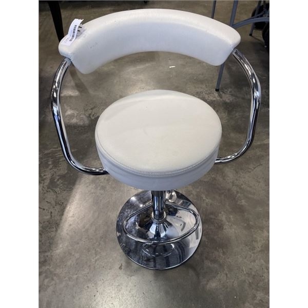 WHITE LEATHER BAR STOOL