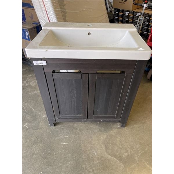 31INCH BATHROOM VANITY W/ SINK TOP