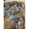 Image 6 : NEW HORNET HEMP PLASTIC ROLLIUNG MACHINE AND 11 NEW SILICONE PIPES