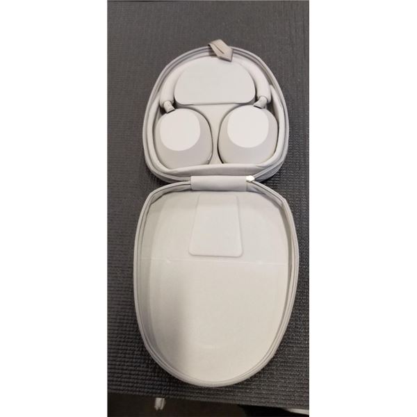 SONY WH1000XM5 PREMIUM ACTIVE NOISE CANCELLING OVER EAR BLUETOOTH HEADPHONES - TESTED WORKING, RETAI