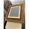 Image 3 : ANTIQUE GOLD WALL MIRROR 32' X 36