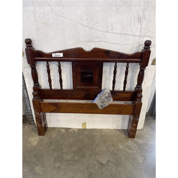 VINTAGE SINGLE SIZE WOOD BEDFRAME