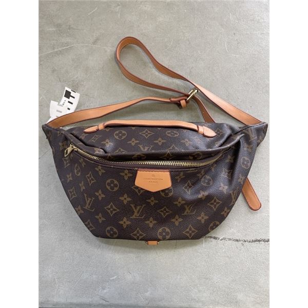 'LV' WAIST BAG, UNAUTHENTICATED