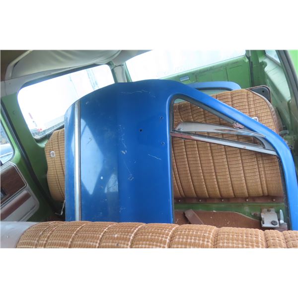 3-Doors For 1980s Chevrolet/GMC Suburban