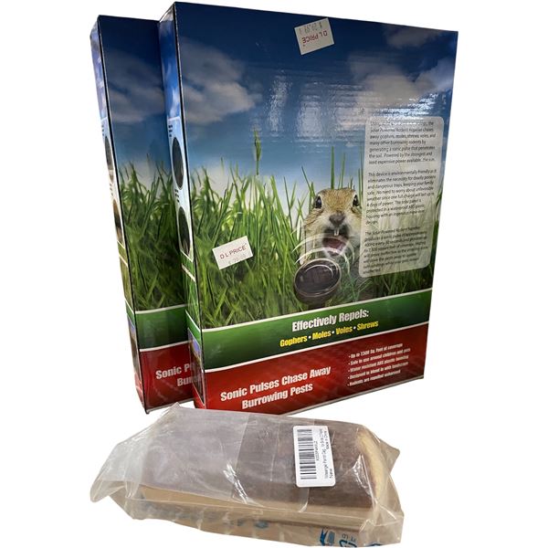 NEW 2-pack of Animal Repellent Solar Garden Sticks & Parrot Cage Wood Decorative Sticks