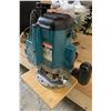 Image 2 : MAKITA 3612C Plunge Router, x2 RYOBI Orbit Sanders & Porter-Cable Sander