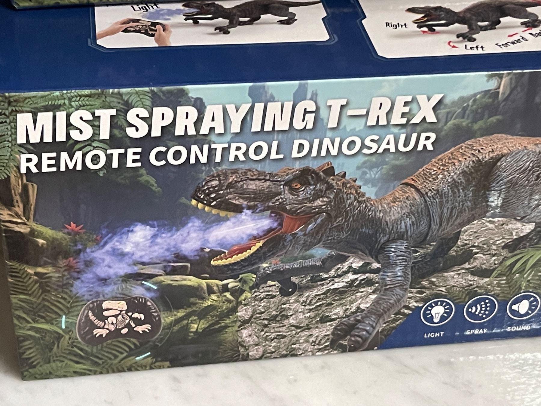 Treex Remote NEW group of 5 Mist Spraying T-Rex Remote Control Dinosaur