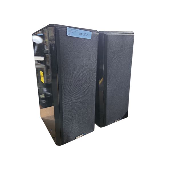 Set of 2 Energy Speakers - Untested