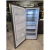Image 4 : Forno Maderno Convertible Refrigerator/Freezer - (Tested - Lights on, Seems to not cool down)