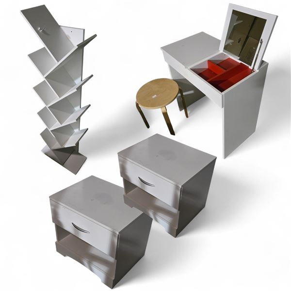 Group of Furniture - Bookshelf, End Table & 2x Side Tables