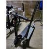 Image 2 : Group of 2 Electric Scooters