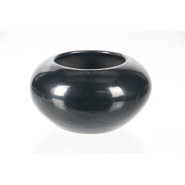 Anita Martinez (San Ildefonso 1927-1994) Blackware