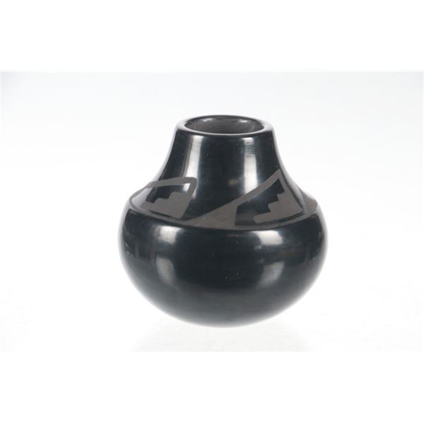P. Martinez (San Ildefonso 20th century) Blackware
