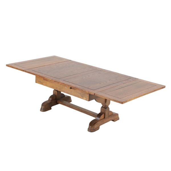 Ca. 1930's Oak Leaf Extending Coffee Table