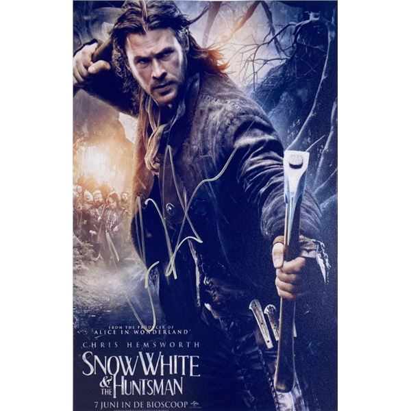 Snow White & The Huntsman Chris Hemsworth facsimile signedphoto
