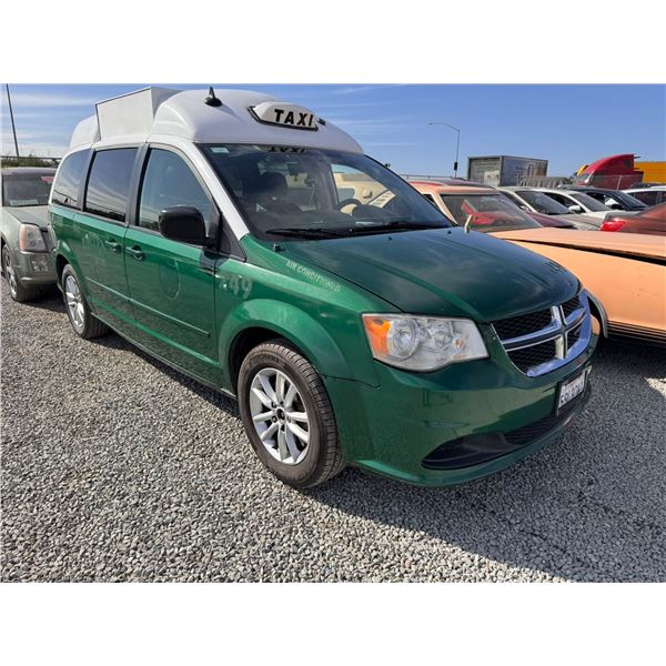 DOGE GRAND CARAVAN 2013 T-PRIOR TAXI