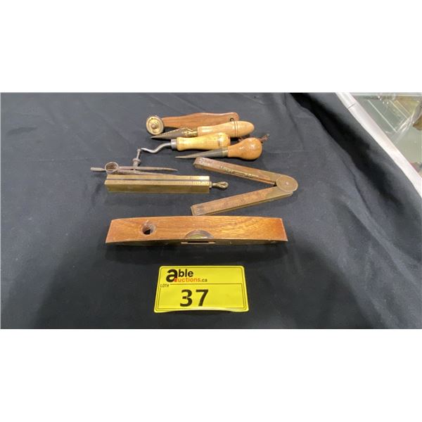 ASSORTED ANTIQUE LEATHERWORKING TOOLS, HAND TOOLS & LEVEL