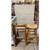 Image 3 : 2 ANTIQUE SOLID WOOD BAR HEIGHT STOOLS