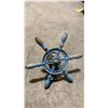Image 3 : VINTAGE WHEEL SHUT OFF VALVE & SMALL DECORATIVE CAPTAINS WHEEL