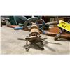 Image 5 : VINTAGE WHEEL SHUT OFF VALVE & SMALL DECORATIVE CAPTAINS WHEEL