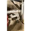 Image 3 : TOMOS-KOPER 5 206911 VINTAGE OUTBOARD MOTOR & VINTAGE GASOLINE CANISTER WITH HOSE