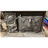 Image 2 : ANTIQUE COLUMBIA 3A CAST IRON MARINE WOOD BURNING STOVE