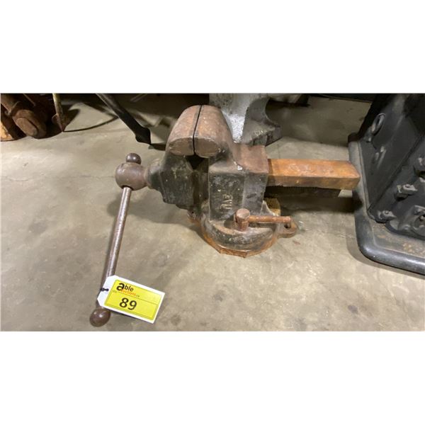 RAE 205 HEAVY DUTY VINTAGE BENCH VICE
