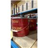 Image 3 : 2 RED VINTAGE GSW METAL GASOLINE CANISTERS