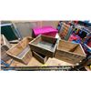 Image 2 : 4 VINTAGE COLLECTABLE WOODEN CRATES