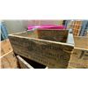 Image 5 : 4 VINTAGE COLLECTABLE WOODEN CRATES