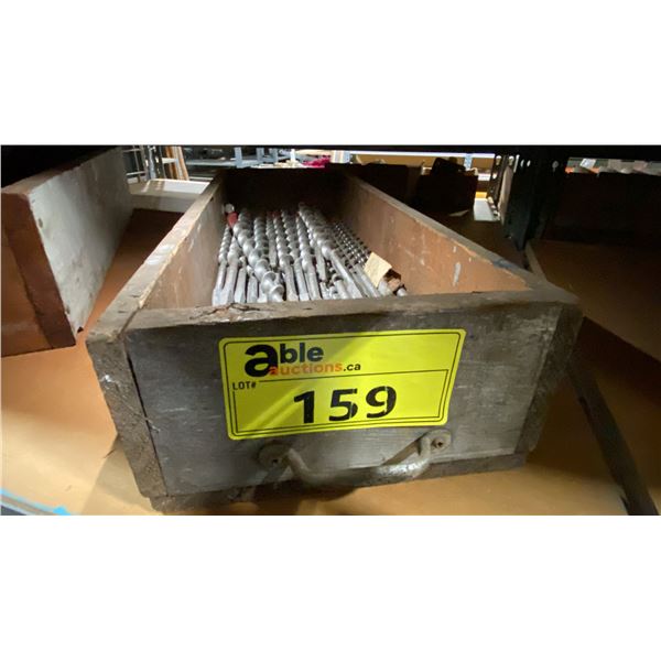 WOODEN BOX OF ASSORTED VINTAGE BRACE DRILL BITS