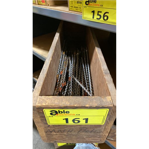 WOODEN BOX OF ASSORTED VINTAGE BRACE DRILL BITS