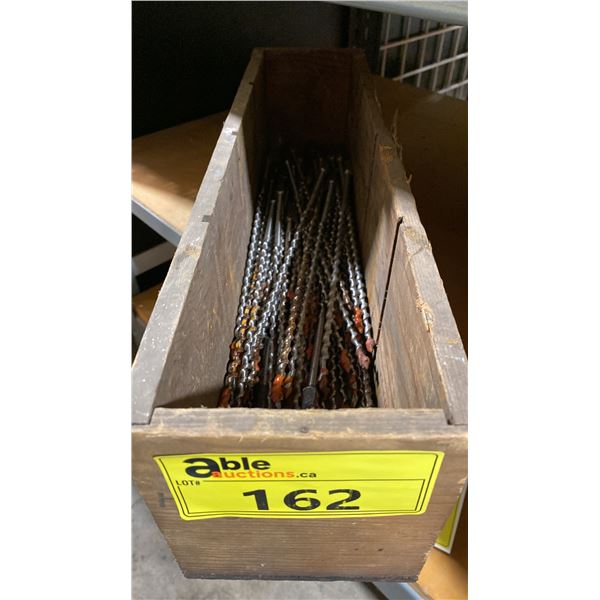 WOODEN BOX OF ASSORTED VINTAGE BRACE DRILL BITS