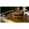 Image 4 : 3 VINTAGE MARITIME WOODEN BLOCK PULLEYS