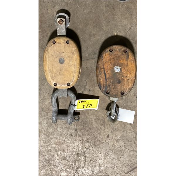 PAIR OF KEATINGS VINTAGE WOODEN SNATCH BLOCK PULLEYS