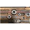 Image 3 : VINTAGE TAP AND DIE SET