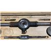 Image 3 : VINTAGE TAP AND DIE SET
