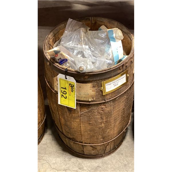 SMALL WOODEN BARREL OF ASSORTED MARINE HARDWARE