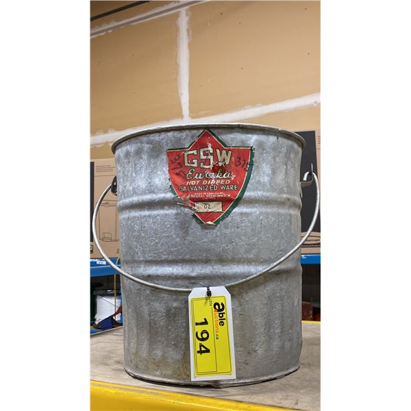 VINTAGE GSW EUREKA GALVANIZED WARE BUCKET