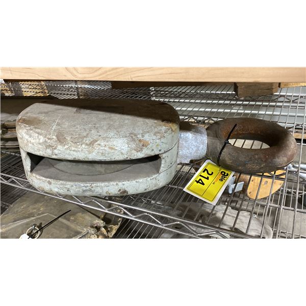 VINTAGE HEAVY DUTY INDUSTRIAL PULLEY BLOCK