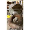Image 3 : VINTAGE HEAVY DUTY INDUSTRIAL PULLEY BLOCK