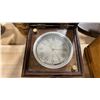 Image 2 : VINTAGE WEMPE CHRONOMETERWERKE VINTAGE MARINE CHRONOMETER IN WOODEN CASE