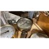 Image 3 : 5 ASSORTED VINTAGE BRASS PRESSURE GAUGES