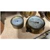 Image 5 : 5 ASSORTED VINTAGE BRASS PRESSURE GAUGES