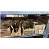 Image 2 : SHELF OF ASSORTED BRASS/BRONZE VINTAGE MARINE HARDWARE